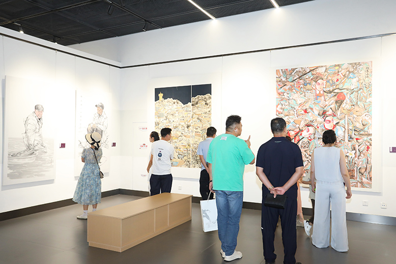 縣美術(shù)教師十人中國(guó)畫作品展開幕
