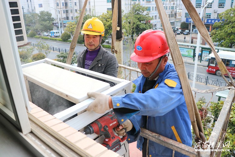 我縣實(shí)施縣城建筑外立面改造提升工程