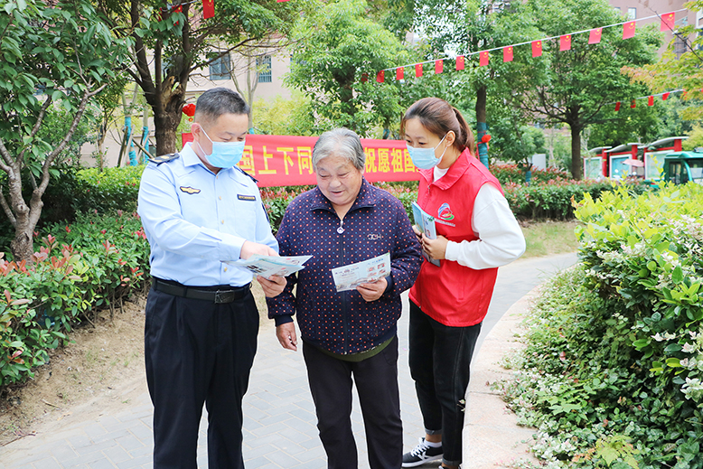 縣文廣旅局舉行“文明旅游喜迎國(guó)慶”宣傳活動(dòng)