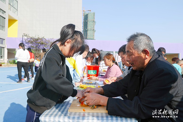 縣幼兒園舉辦農(nóng)趣體驗(yàn)活動(dòng)