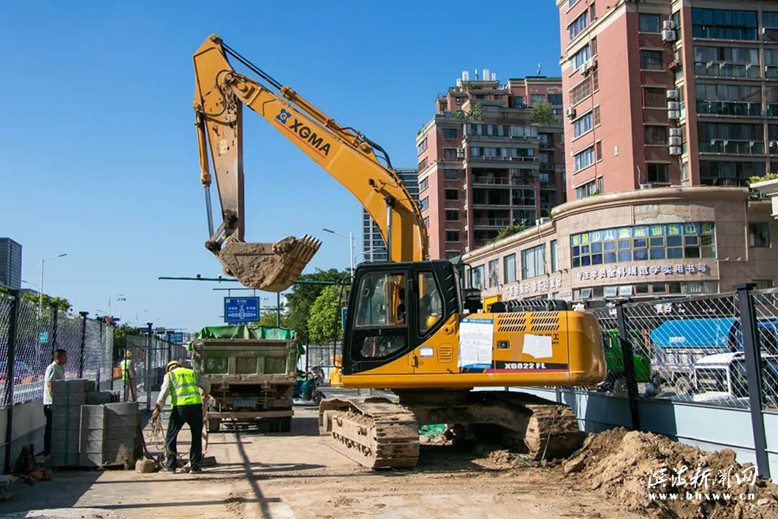 縣城富康路雨污分流改造工程施工現(xiàn)場